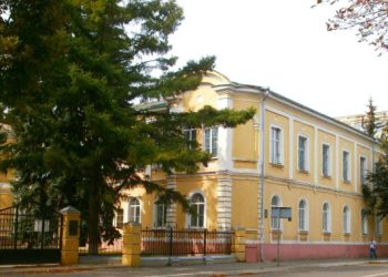 Колектив Інституту луб’яних культур у Глухові на межі відчаю і вимагає  зупинити масові звільнення й навести лад – Суми та область