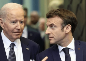 Макрон та Байден планують обговорити можливість використання 300 мільярдів активів Росії для України