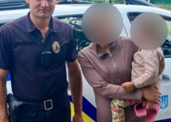 На Сумщині шукали батьків 2-річної дівчинки, яка сама гуляла вулицями – Суми та область