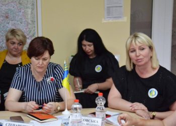 На Сумщині жінок запрошують до громадської організації “Об’єднання матерів і дружин Захисників України” – Суми та область