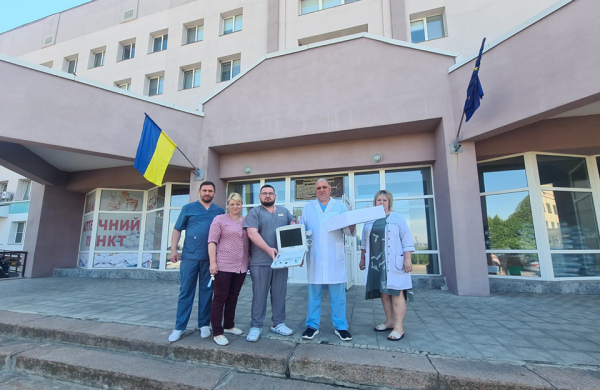 Охтирська ЦРЛ отримала портативний апарат УЗД – Суми та область