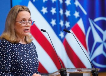 Представниця США у НАТО пояснила заяву Байдена про “мир в Україні без членства в НАТО”