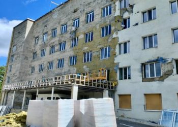 У Тростянці продовжують відбудову лікарні – Суми та область