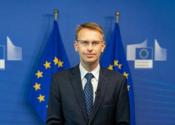 Україна має законне право бити по військових об’єктах у Росії – речник Євросоюзу Стано