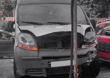 В Одессе неизвестные подожгли эвакуационный автомобиль боевого медика