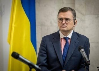Кулеба анонсував дозвіл Україні знищувати бомбардувальники РФ