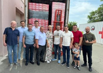 Почесний консул Республіки Молдова в Україні Еміл Нурієв та помічник нардепа Мустафи Джемілєва Ерол Велієв передали гуманітарну допомоги для медиків Сумщини – Суми та область