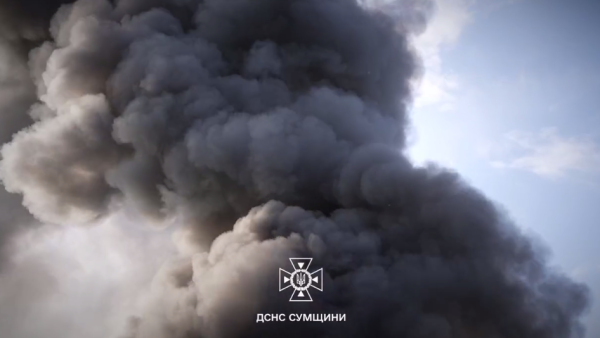 Стало відомо, через що в Сумах здійнявся великий стовп чорного диму – Суми та область