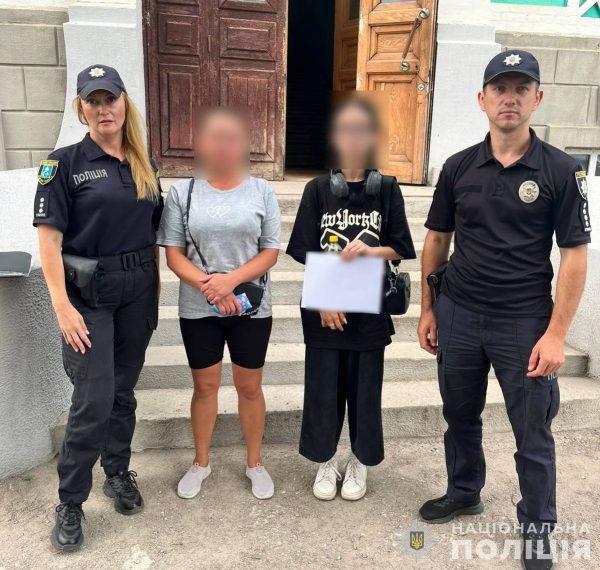 Сумські поліцейські оперативно розшукали неповнолітню: поїхала потягом до іншого міста – Суми та область