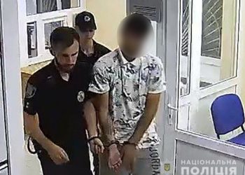 Сумські правоохоронці викрили чоловіка, який грабував перехожих – Суми та область