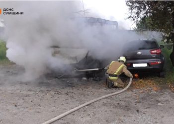 У Сумах та Кролевці горіли автівки – Суми та область