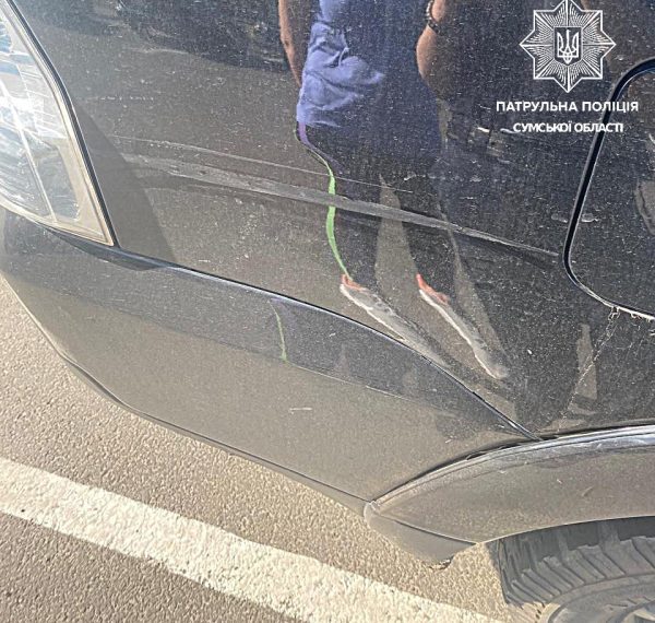 У Сумах водійка Mitsubishi Pajero залишила місце ДТП – Суми та область