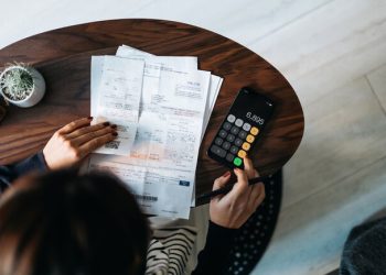 Военный сбор 5% и налог на посылки от 45 евро: когда ВР может принять закон об увеличении налогов