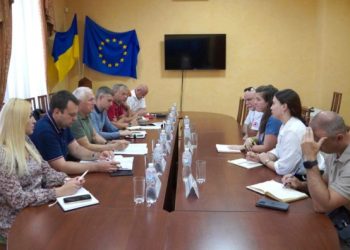 Червоний хрест допомагає Сумщині у будівництві житла для переселенців та підготовці до зими – Суми та область