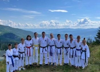 Юні каратисти Шосткинщини відточували майстерність на міжнародних зборах у Драгобраті – Суми та область