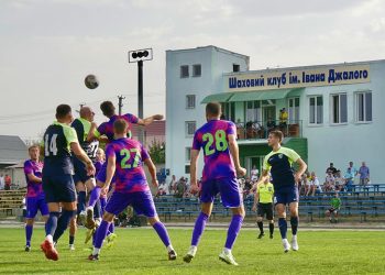 Новосанжарський «Стандарт» програв «Авангарду» з Лозової в дебютному матчі ЧУ серед аматорів • Футбол •
