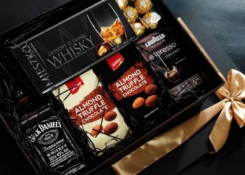 Подарочные наборы с шоколадом и сладостями