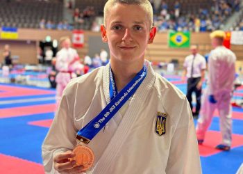 Полтавець Ярослав Вишар здобув «бронзу» Чемпіонату Світу з карате • Карате •