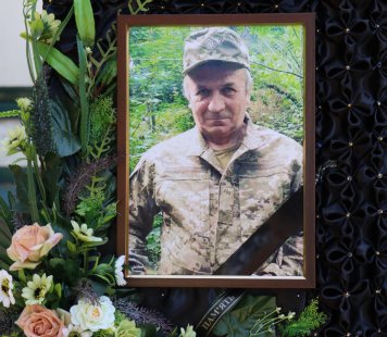 Тростянецька громада попрощалася із захисником Олександром Пісарєвим – Суми та область