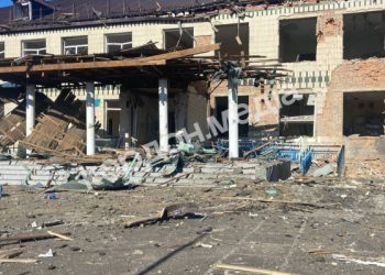 У Стецьківці внаслідок авіудару пошкоджена школа – Суми та область