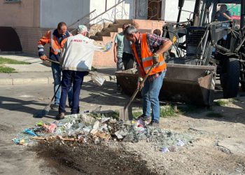 У Сумах продовжує роботу штаб із ліквідації наслідків ракетного удару – Суми та область