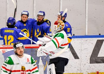 Українська хокейна збірна з капітаном ХК «Кременчук» перемогла Угорщину в товариському матчі • Хокей •