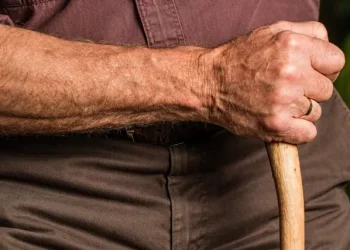 Деякі українці можуть отримувати одразу дві пенсії: кого стосується | Економіка