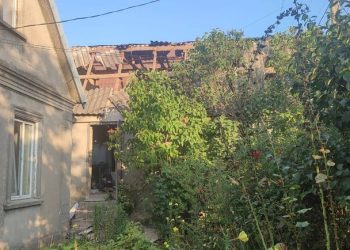 Горели частные дома, склад и автомобиль: в ОВА рассказали о последствиях атаки “Шахедов” на Одесскую область