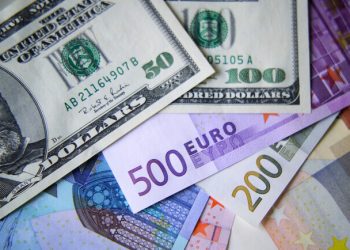 Курс валют в Украине 30 августа 2024: сколько стоит доллар и евро