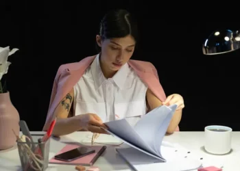 Прописка в 2024 році: які документи потрібні для реєстрації місця проживання | Економіка