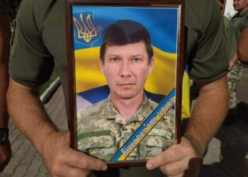 Роменська громада попрощалась із полеглим воїном Сергієм Гончаренком – Суми та область