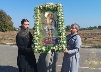 У Сумах провели автомобільну хресну ходу з чудотворною іконою – Суми та область