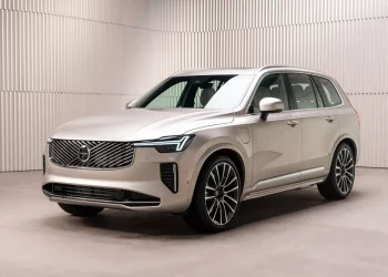Volvo представила оновлений кросовер XC90 – Автоновини