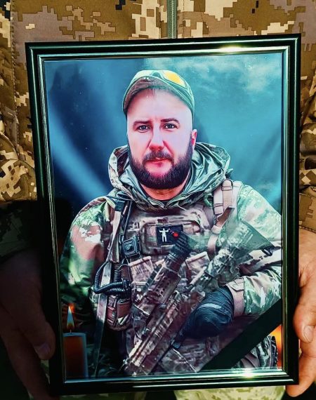 Кролевецька громада попрощалась із захисником Володимиром Алексєєнком – Суми та область