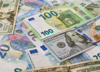 Курс валют в Украине 19 октября 2024: сколько стоит доллар и евро