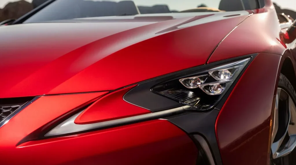Lexus представив оновлену версію свого розкішного купе LC – Автоновини