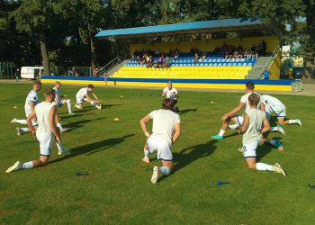 Матч «Кремінь» – «Металург» не відбувся через затяжну повітряну тривогу • Футбол •