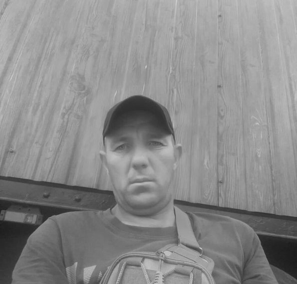 На Конотопщині прощаються із захисником Олегом Кондрухом – Суми та область
