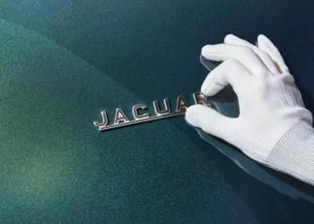 “Найгарніший автомобіль всіх часів” повернули у виробництво через 50 років – Автоновини