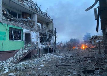 Наслідки ранкового удару авіабомби у Великій Писарівці – Суми та область
