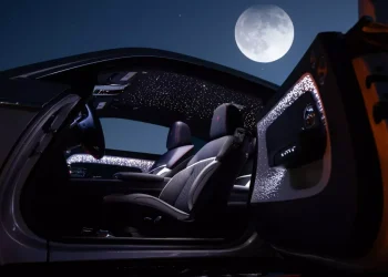 Rolls-Royce створив ексклюзивну версію купе Spectre – Автоновини