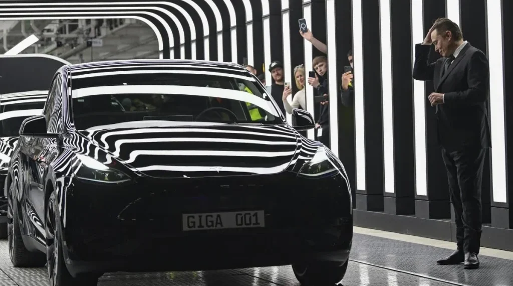 Tesla припинила випуск свого найдешевшого автомобіля – Автоновини