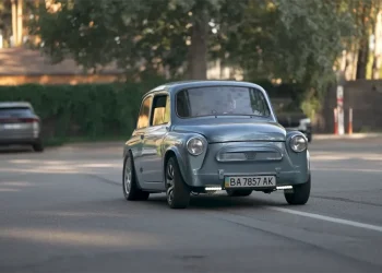 Український ЗАЗ-965 виявився швидшим за Tesla (ВІДЕО) – Автоновини