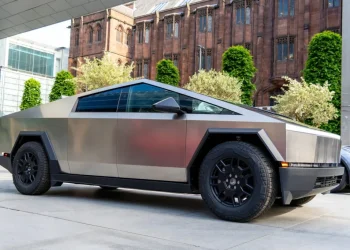 В Європі можуть заборонити Tesla Cybertruck – Автоновини