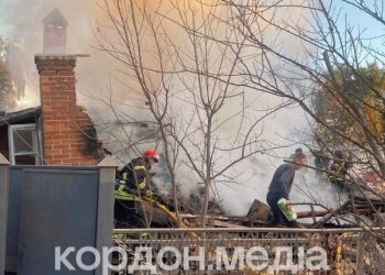 З’явилися фото з місця ранкового влучання “Шахеда” в Сумах – Суми та область