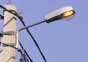 Чому кілька мікрорайонів Сум без вуличного освітлення – Суми та область