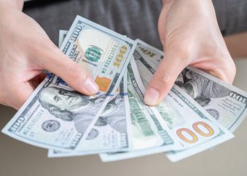 Курс валют в Украине 22 ноября 2024 года: сколько стоит доллар и евро