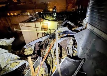 Разрушены жилые дома и трубопровод, погибла женщина, есть раненые: последствия обстрела Одессы (обновлено)