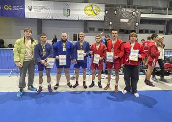Спортсмени з Полтавщини здобули шість медалей на ЧУ з бойового самбо • Бойове самбо •