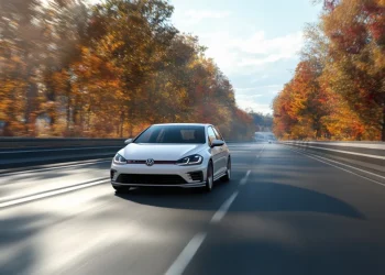 Топ-7 автомобілів, водії яких найчастіше перевищують швидкість – Автоновини